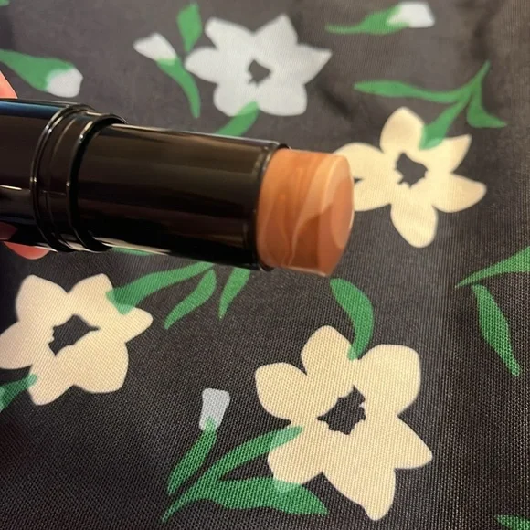 Laura Geller Italian Marble Blush Stick & Lipstick - Picture 3 of 7